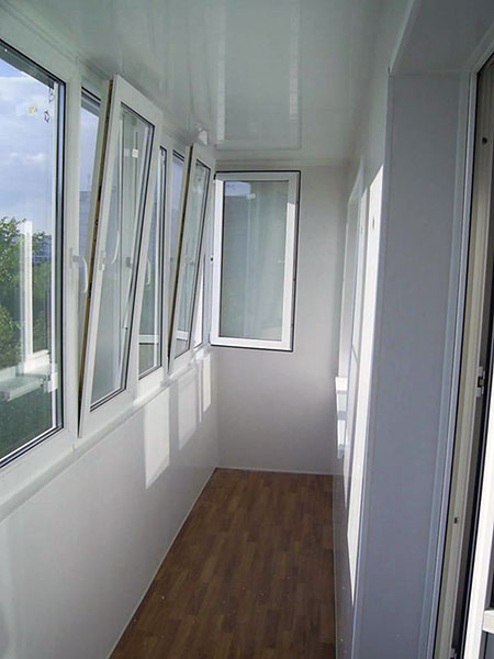 Тёплое и холодное распашное остекление балконов алюминиевым профилем Подольск