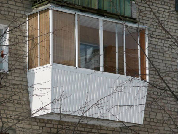 Увеличить и застеклить балкон с выносом Подольск