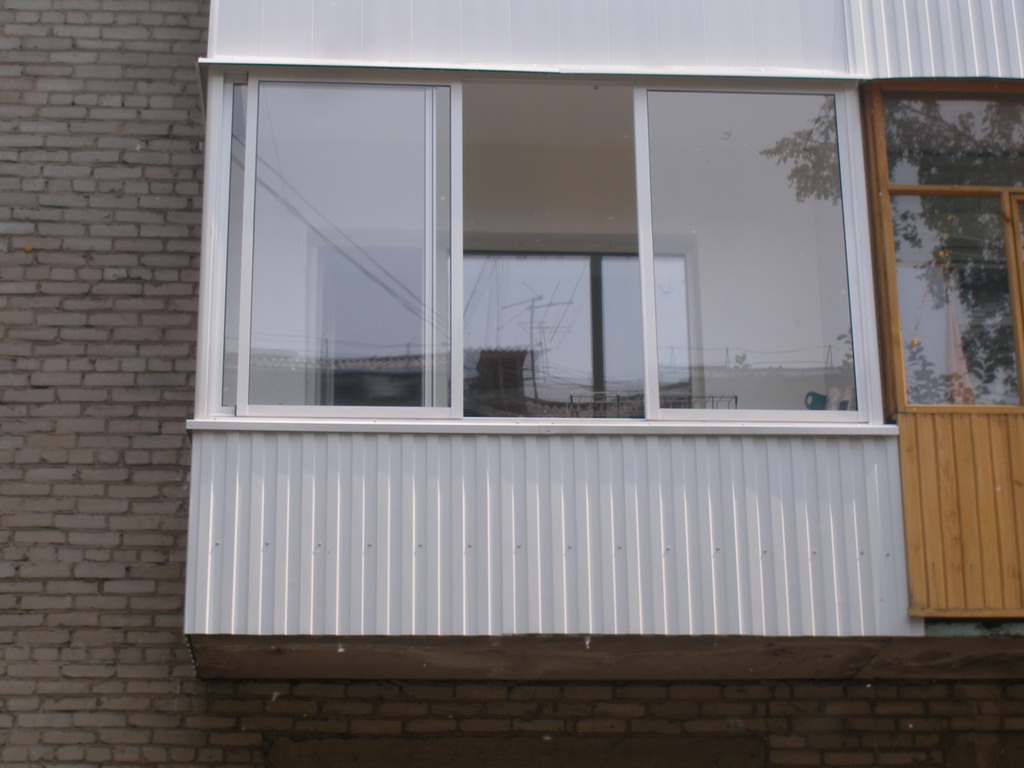 Установка пластиковых окон на балконе: остекление лоджии Подольск